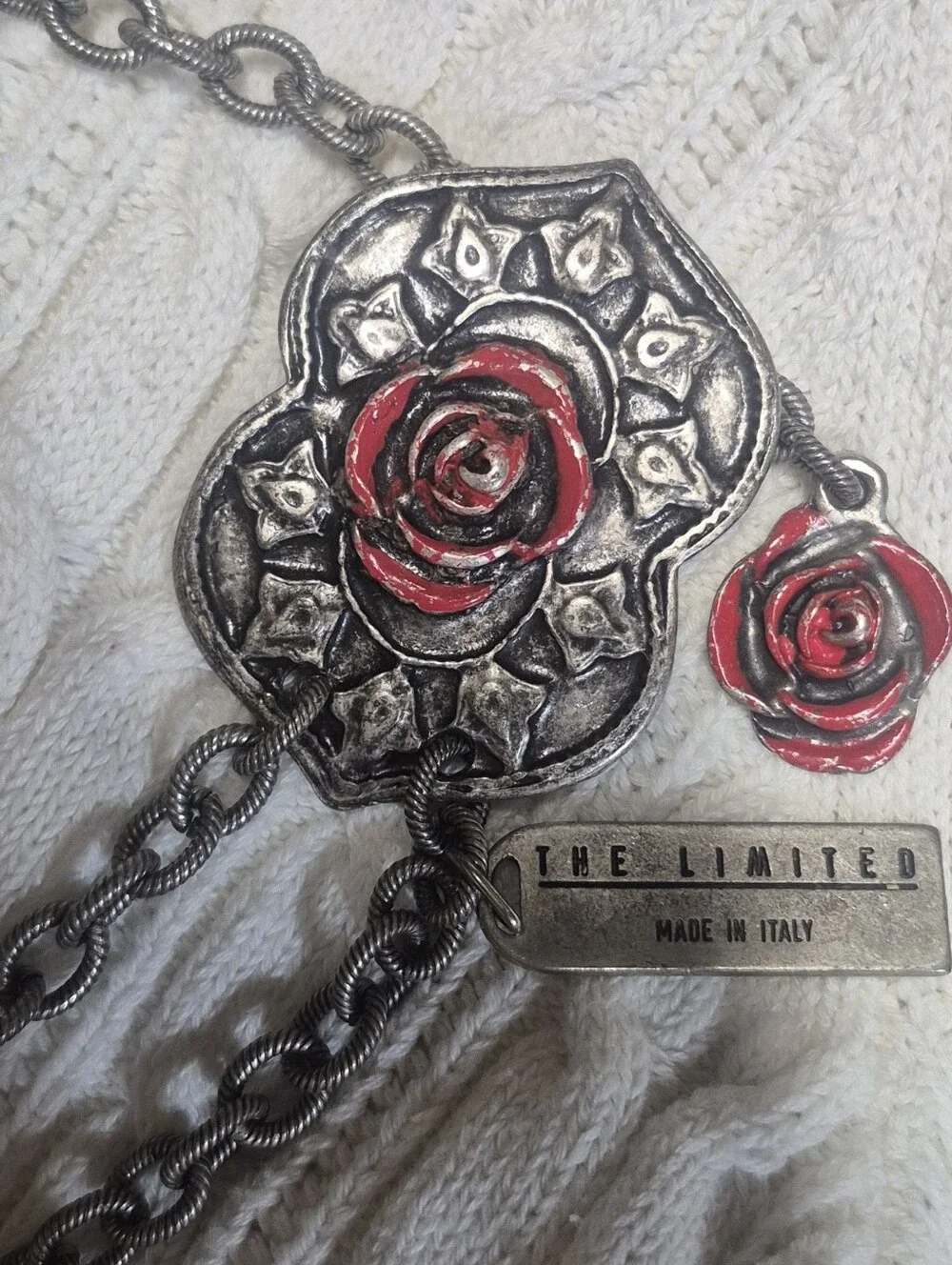The Limited Vintage Rose Chain Belt Made in Italy.